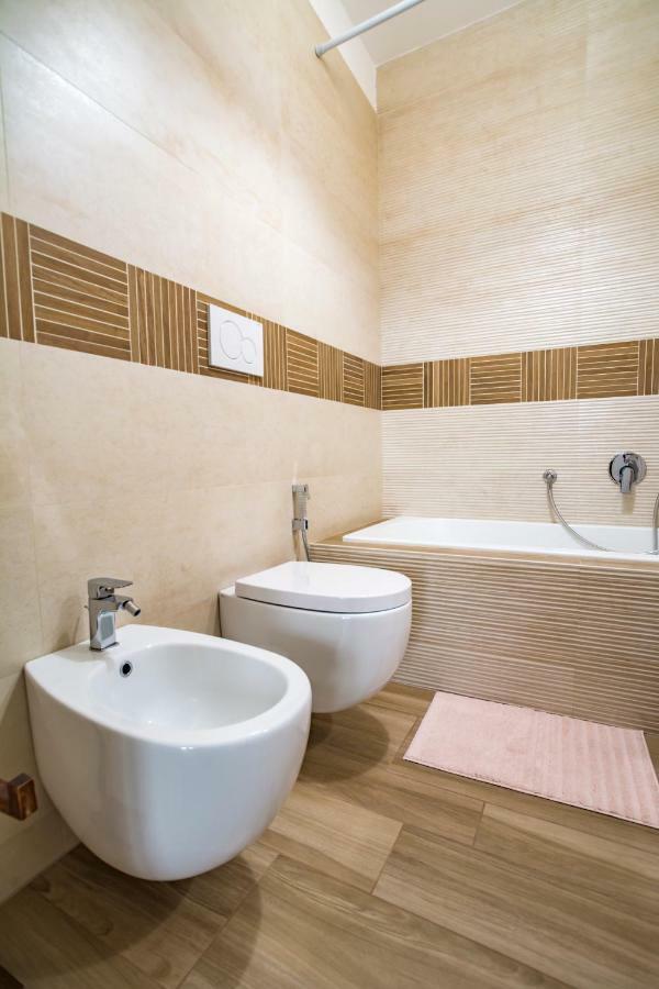 Wepuglia - La Casa Del Cardinale Apartment Monopoli Bagian luar foto