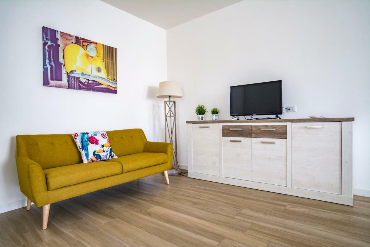 Wepuglia - La Casa Del Cardinale Apartment Monopoli Bagian luar foto