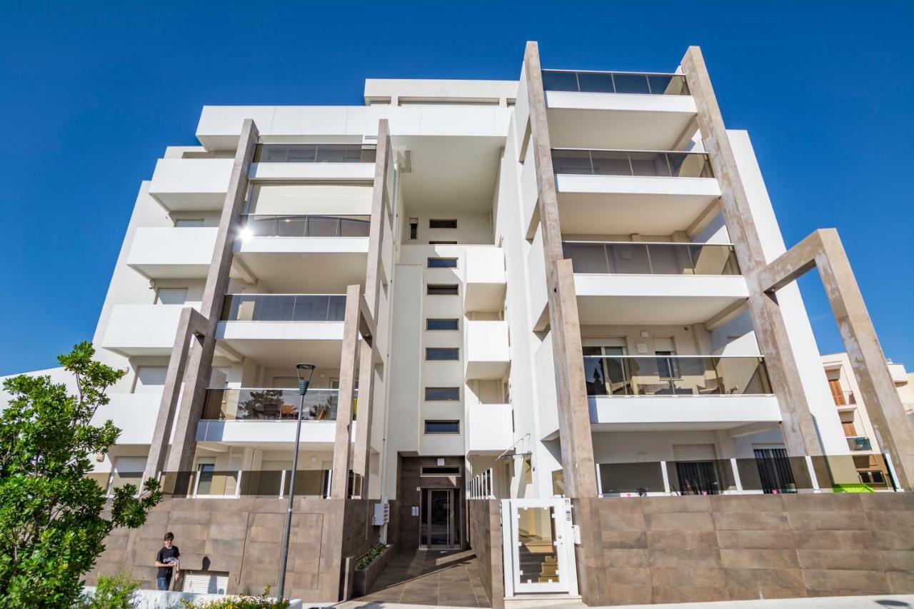 Wepuglia - La Casa Del Cardinale Apartment Monopoli Bagian luar foto